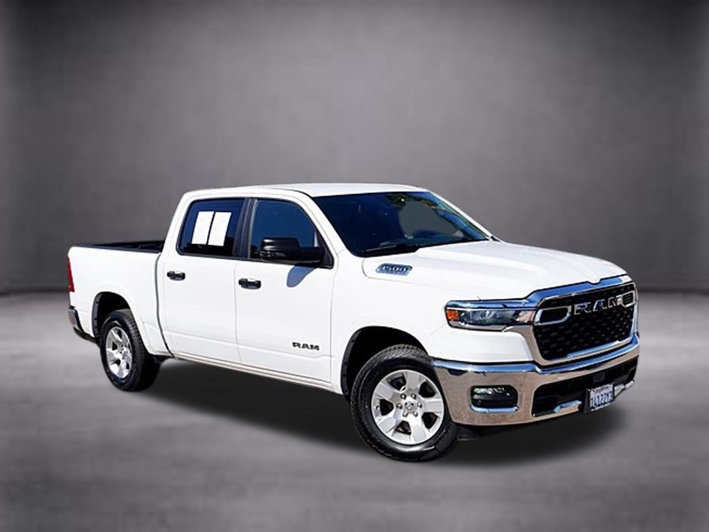 Used 2025 RAM 1500 Big Horn AWD/4WD image 3