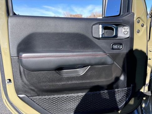 Certified 2025 Jeep Gladiator Rubicon w/ Convenience Group image 18