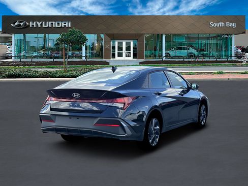 New 2026 Hyundai Elantra Sport image 7