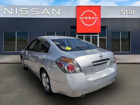 Used 2007 Nissan Altima 2.5 S w/ Convenience Pkg FWD image 3