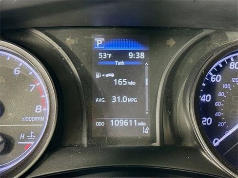 Certified 2021 Toyota Camry SE image 12