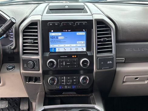 Used 2019 Ford F350 Limited image 18