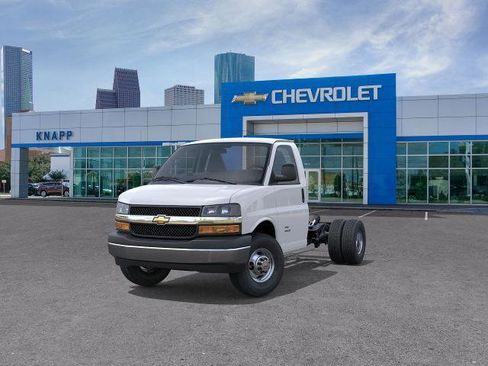 New 2026 Chevrolet Express 3500 w/ Ambulance Package RWD image 32