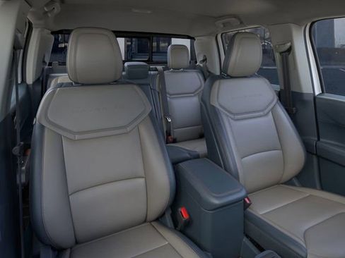 New 2025 Ford Maverick Lariat w/ 4K Tow Package image 10