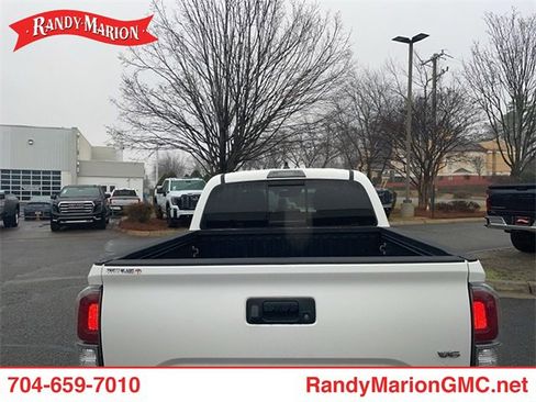 Used 2020 Toyota Tacoma SR image 2