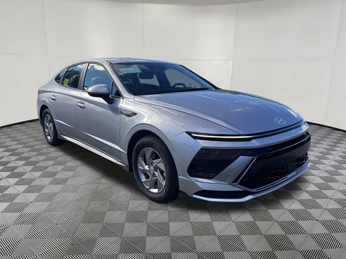 Certified 2026 Hyundai Sonata SE FWD image 8
