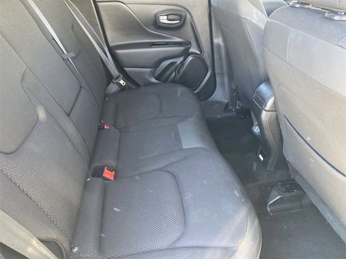 Used 2020 Jeep Renegade Altitude image 11