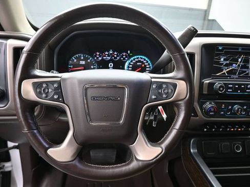 Used 2018 GMC Sierra 1500 Denali w/ Denali Ultimate Package AWD/4WD image 7