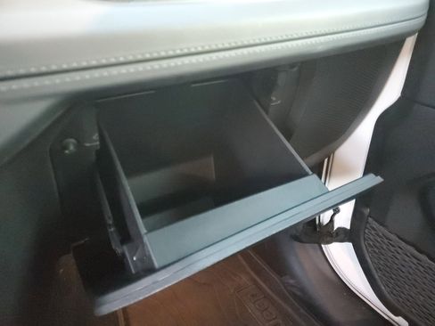 Used 2024 Jeep Wrangler Sahara image 28