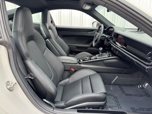 Used 2024 Porsche 911 Carrera T image 15