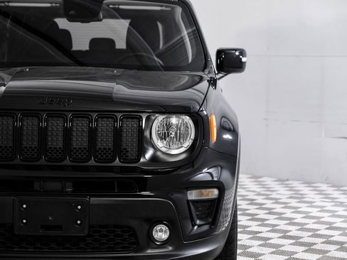 Used 2023 Jeep Renegade Altitude w/ Sun/Sound Group AWD/4WD image 49