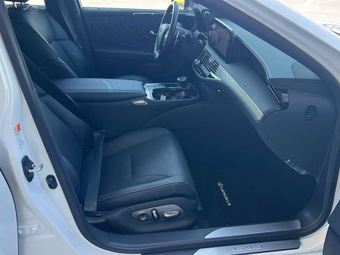 Used 2024 Lexus LS 500 image 13