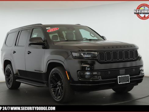 Used 2022 Jeep Wagoneer Series I AWD/4WD image 1