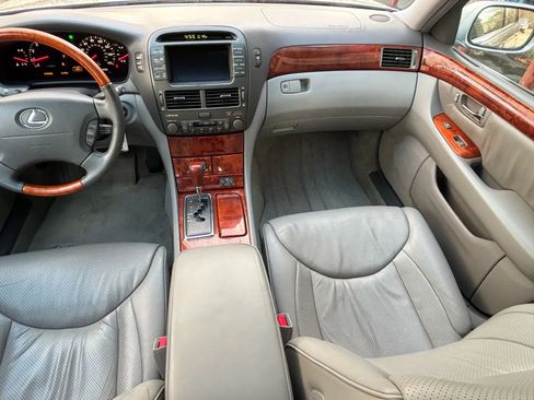 Used 2003 Lexus LS 430 RWD image 25