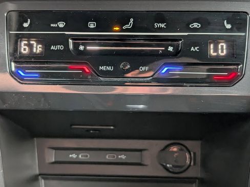 Used 2024 Volkswagen Tiguan SE R-Line w/ MDO Package, Three-Row image 20