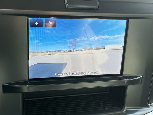 New 2025 Ford F550 4x4 Regular Cab Super Duty image 5