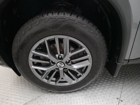Used 2021 Nissan Rogue S AWD/4WD image 26