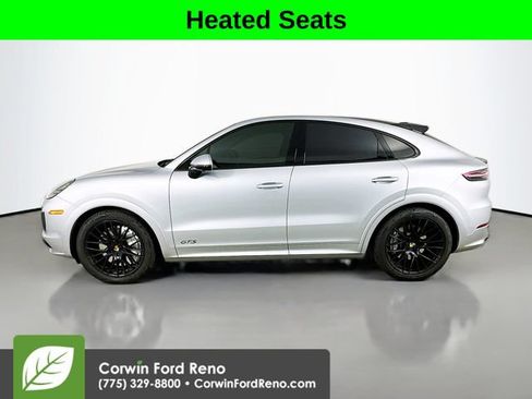 Used 2021 Porsche Cayenne GTS AWD/4WD image 4