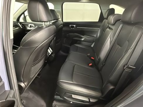 Used 2021 Kia Sorento S w/ Panoramic Sunroof Package FWD image 26