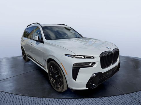 Used 2026 BMW X7 xDrive40i w/ Executive Package AWD/4WD image 1