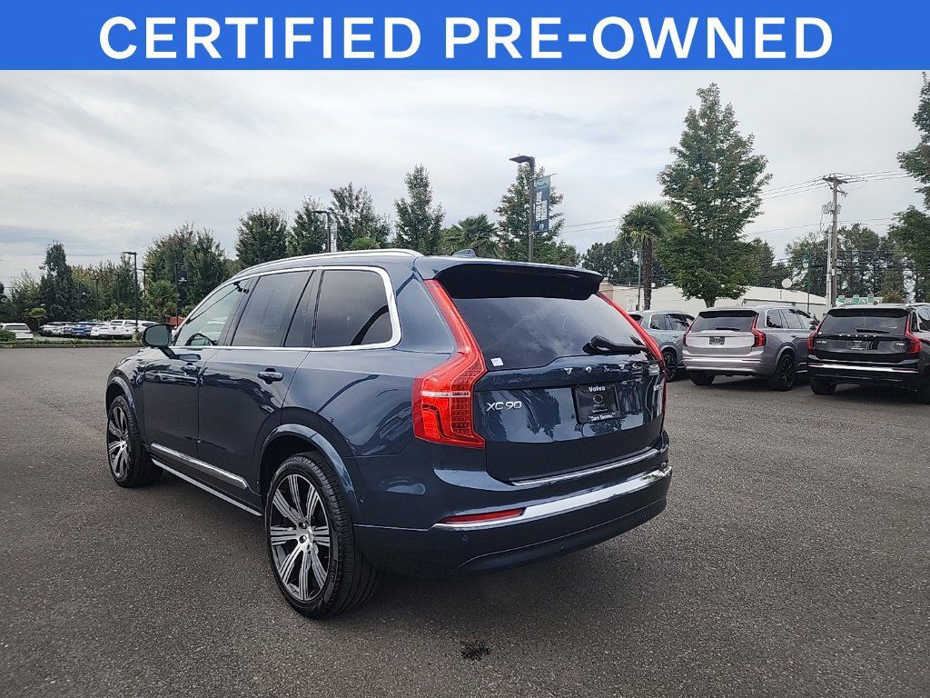 Used 2025 Volvo XC90 B5 Ultra w/ Protection Package Premier AWD/4WD image 3
