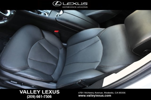 Used 2018 Buick Envision Essence AWD/4WD image 12