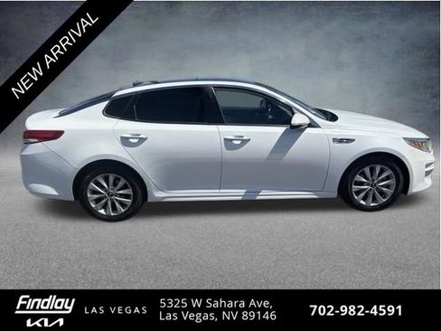 Used 2018 Kia Optima EX w/ Premium Package FWD image 4