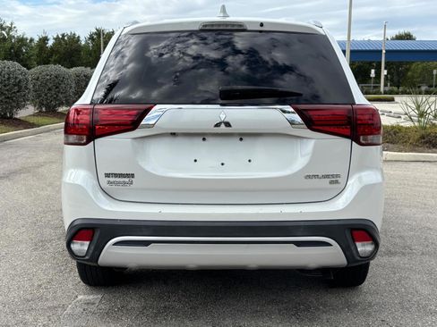 Used 2019 Mitsubishi Outlander SE image 6