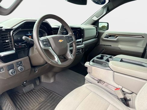 Used 2022 Chevrolet Silverado 1500 LT RWD image 33