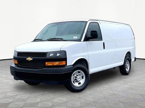 New 2026 Chevrolet Express 2500 RWD image 3