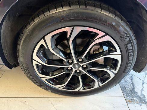 Used 2024 Lincoln Nautilus Reserve w/ Equipment Group 202A AWD/4WD image 38