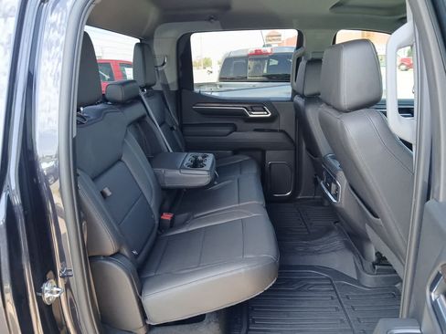Used 2022 GMC Sierra 1500 SLT AWD/4WD image 59
