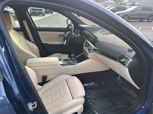 Used 2021 BMW 330i xDrive Sedan w/ Premium Package image 16