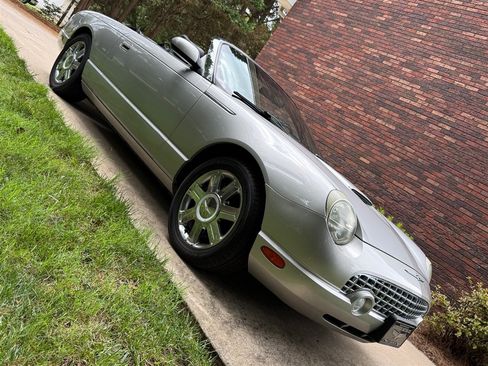 Used 2005 Ford Thunderbird RWD image 43