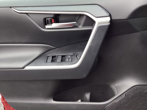 New 2025 Toyota RAV4 XLE image 29