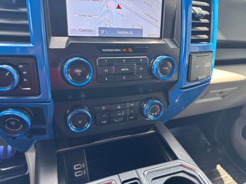 Used 2020 Ford F150 XLT w/ Equipment Group 302A Luxury AWD/4WD image 13