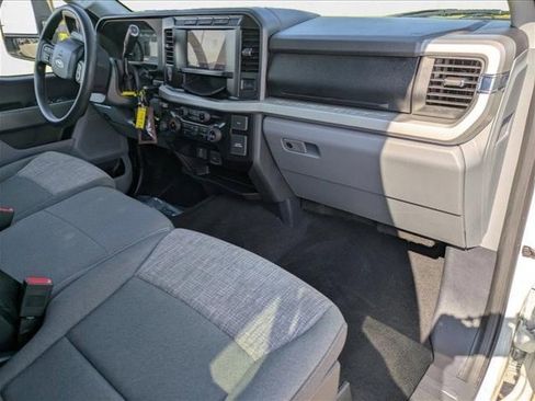 Used 2024 Ford F350 XLT image 19
