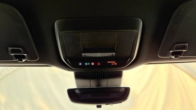 Used 2026 Chevrolet Silverado EV LT AWD/4WD image 46
