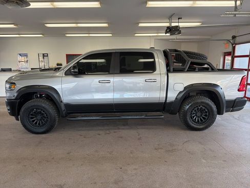 Used 2025 RAM 1500 Laramie image 5