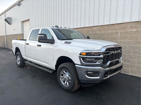 New 2026 RAM 2500 Tradesman AWD/4WD image 2