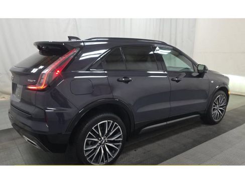 Used 2024 Cadillac XT4 Sport image 4