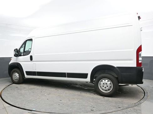 Used 2023 RAM ProMaster 2500 image 4