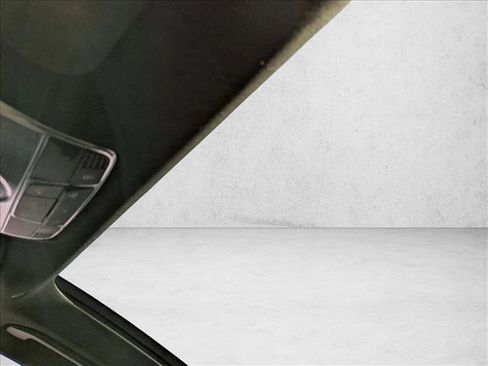 Used 2018 Mercedes-Benz S 560 Sedan image 14