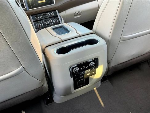 Used 2023 GMC Yukon Denali AWD/4WD image 11