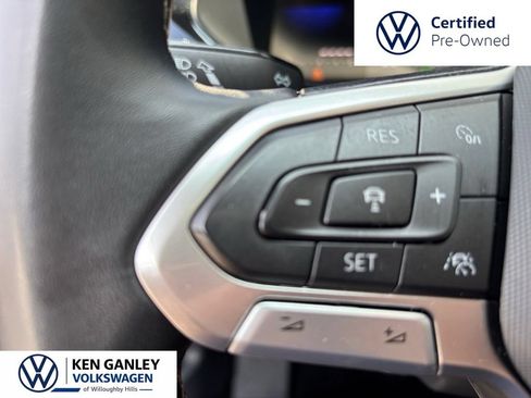 Used 2023 Volkswagen Taos SE w/ Black Wheel Package FWD image 21