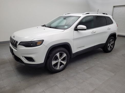 Used 2019 Jeep Cherokee Limited AWD/4WD image 2