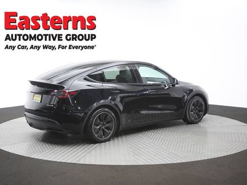 Used 2023 Tesla Model Y Performance AWD/4WD image 38