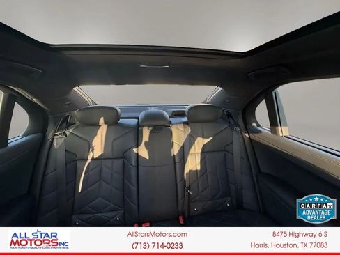 Used 2024 BMW 740i xDrive AWD/4WD image 29