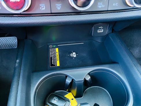 Used 2024 Honda HR-V EX-L image 18