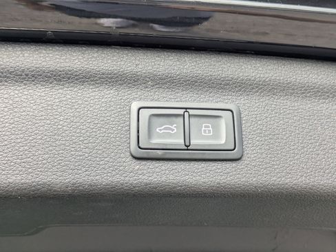 Used 2023 Audi Q3 2.0T Premium Plus w/ Premium Plus Package image 14